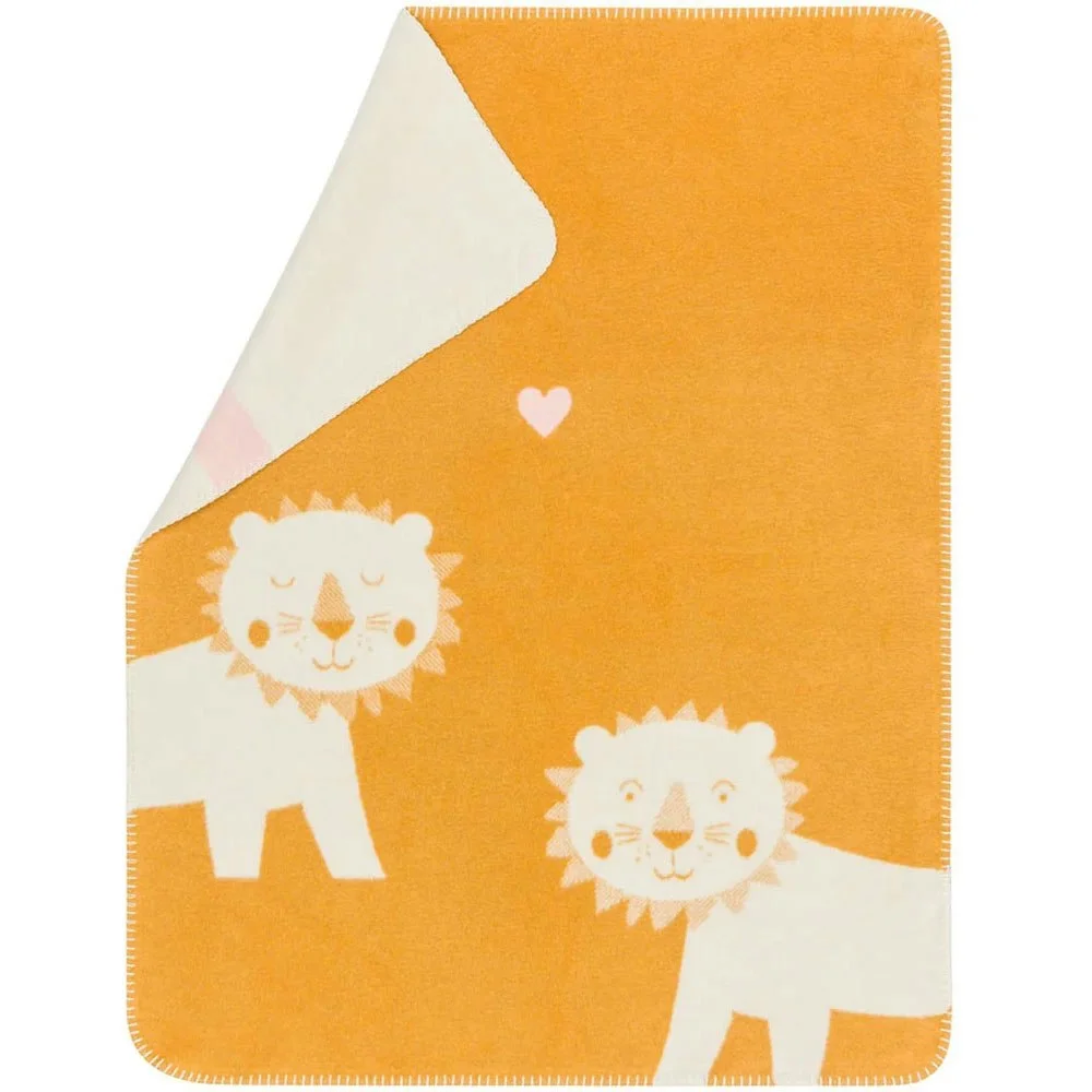 Mila Babyteppe 75×100 cm Lion, Gul / Beige v:2228490 Mila Babyteppe 75×100 cm Lion, Gul / Beige v:2228490